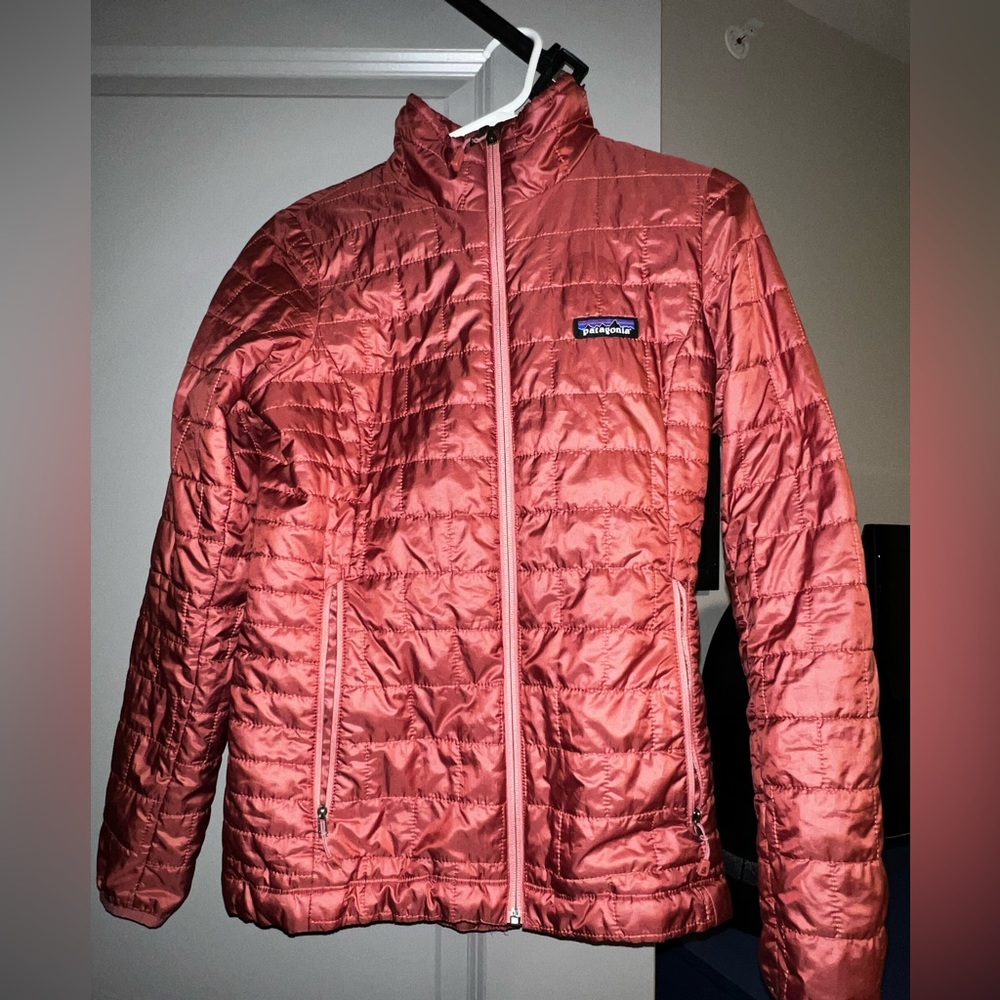 Patagonia Women’s Nanopuff XS in Rosehip Peach